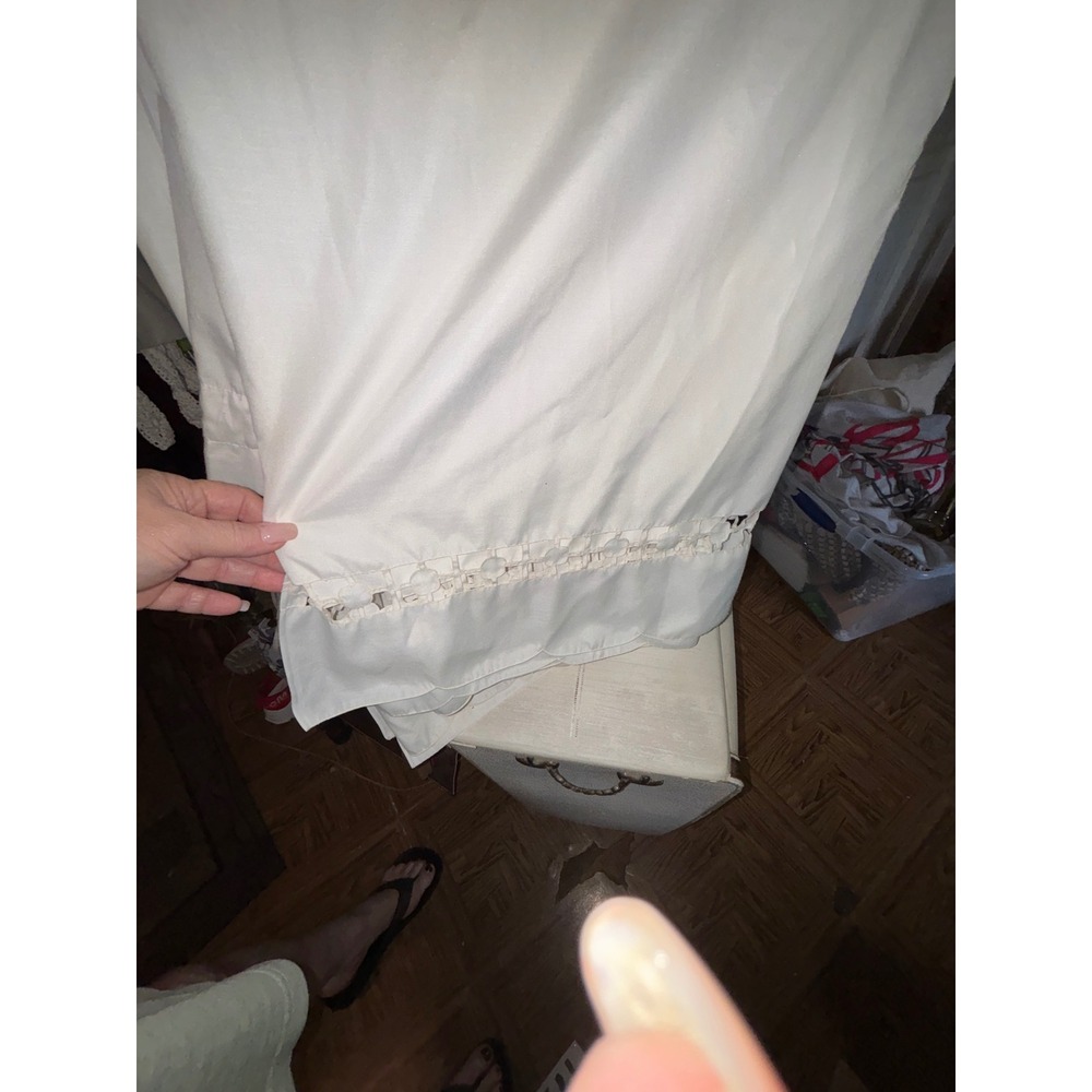 Vintage Style White Embroidered Floral Panels 2 Eyelet Lace Hem curtain set